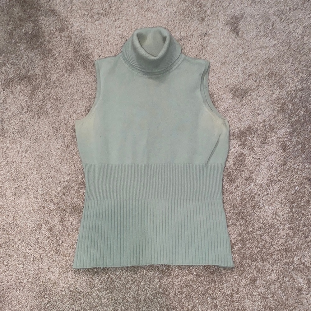 Axcess Turtleneck tank sweater